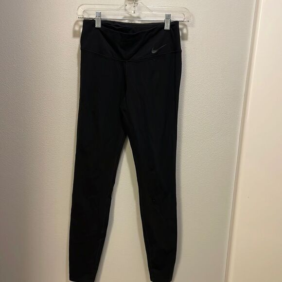 NIKE woman’s Dri fit black leggings - Picture 1 of 8